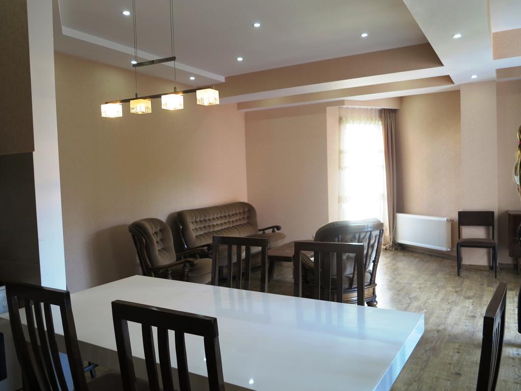 Samatsa Georgia Apartamento Tbilisi Exterior foto