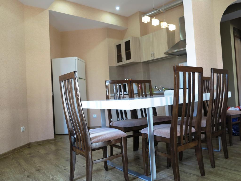 Samatsa Georgia Apartamento Tbilisi Exterior foto