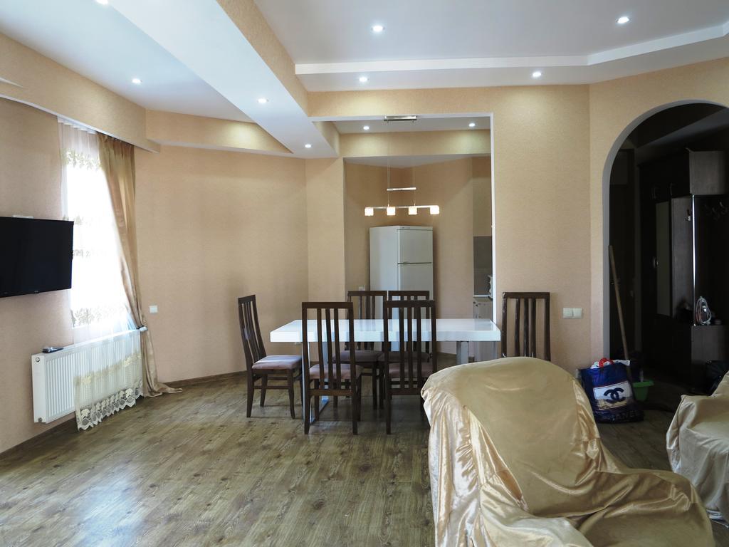 Samatsa Georgia Apartamento Tbilisi Exterior foto
